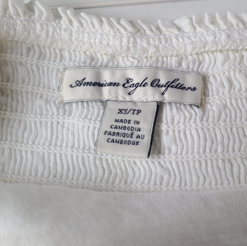 American Eagle Outfitters White Smocked Top - Picture 3 of 3
